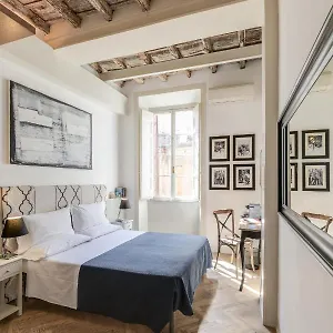 The Bluehostel *** Rom