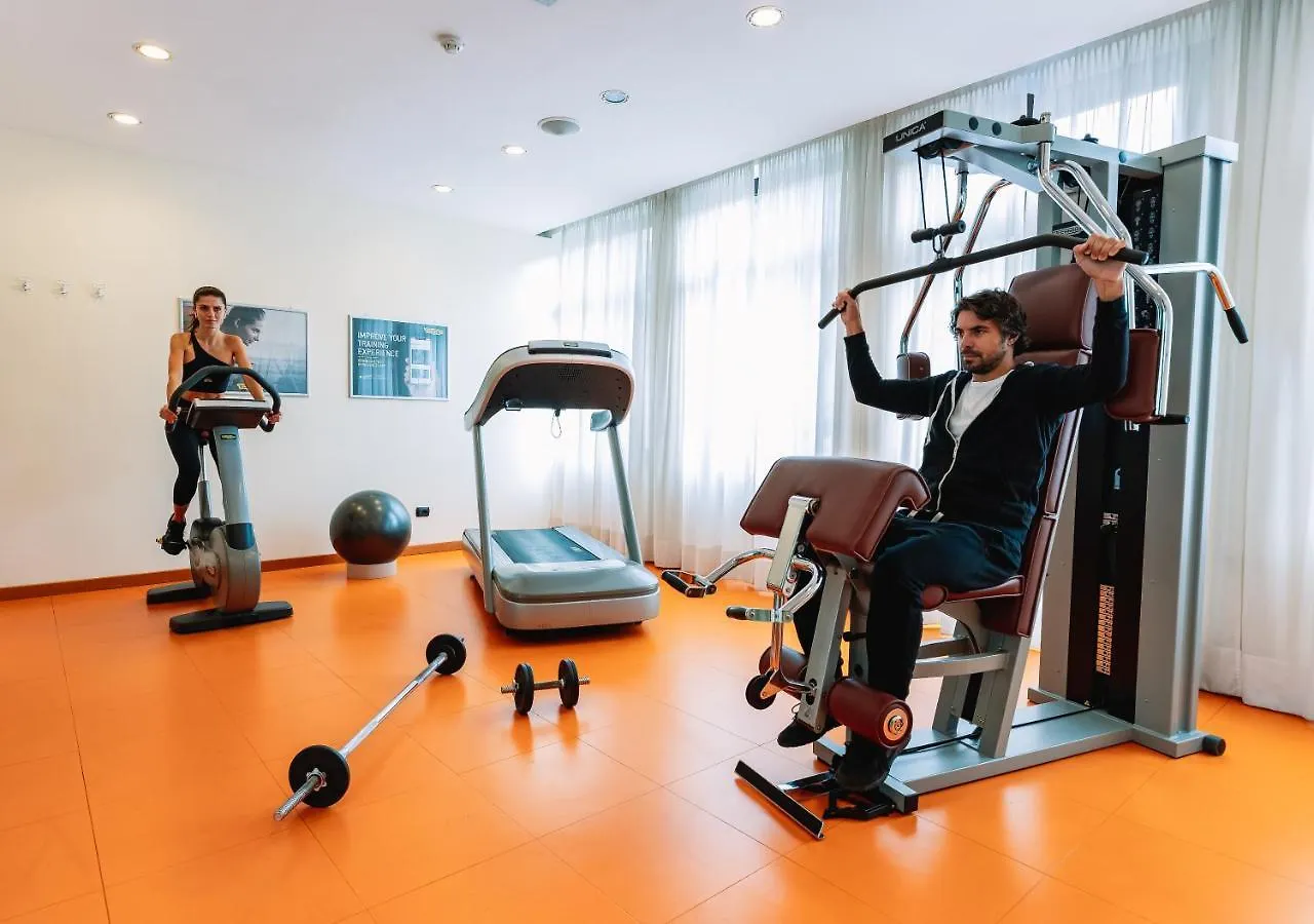 Mercure Roma Piazza Bologna 3*,  Italia